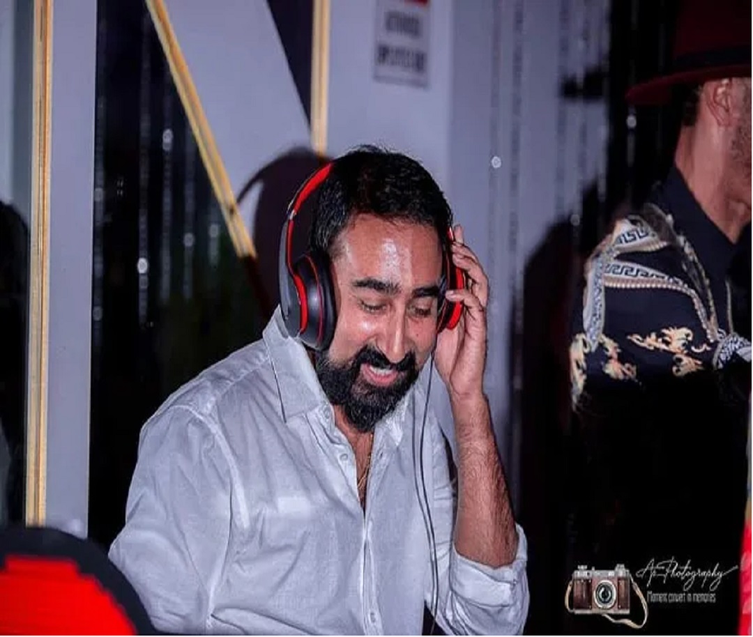 Dhol and DJ entertainment